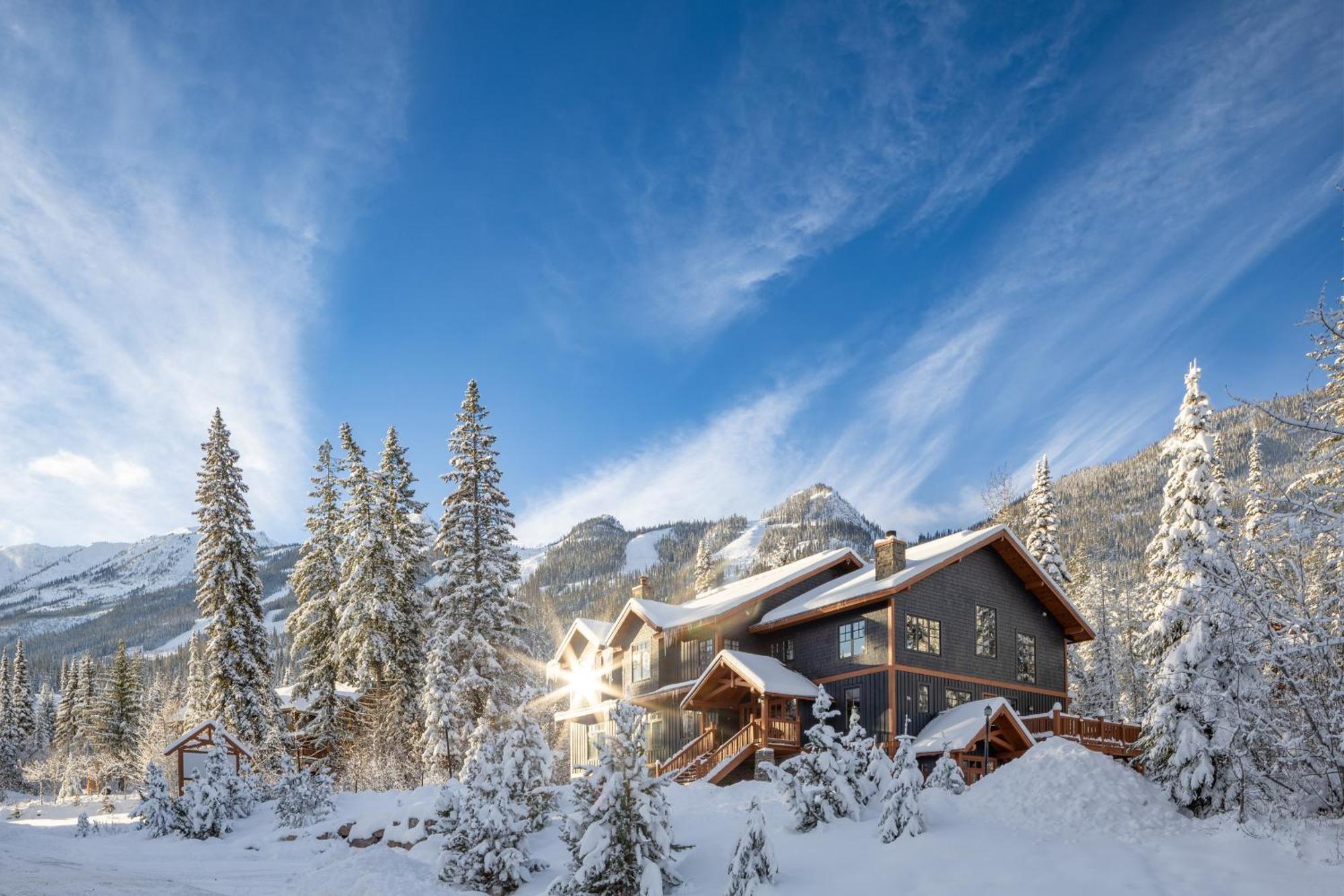 Copper Horse Lodge Голден Екстер'єр фото