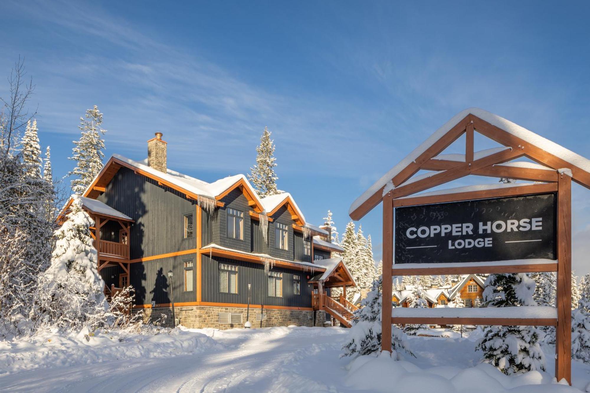 Copper Horse Lodge Голден Екстер'єр фото